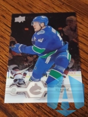 2019-20 Upper Deck Series 1 Clear Cut Bo Horvat #169