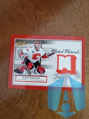 2005-06 Upper Deck Bee Hive Matted Materials Miikka Kiprusoff MM-MK