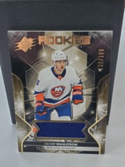 2019-20 UD SPX Rookies Gold Oliver Wahlstrom #52 Jersey 132/199 NY Islanders