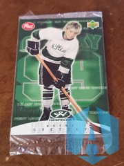 1999 UD Post Wayne Gretzky Unopened #1 Hespeler Tournament 1971-72