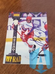 VALERI KAROOV 1994 SIGNATURE ROOKIE 3911/7750 CVII Auto