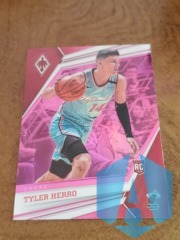 2019-20 Panini Chronicles Phoenix Pink Tyler Herro #572 Rookie RC