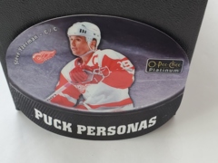 2016-17 O-Pee-Chee Platinum Puck Personas Die-Cut Steve Yzerman #PP-3