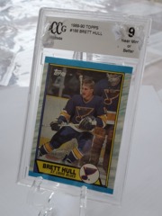 1989-90 Topps #186 Brett Hull BCCG 9 Near Mint or Better