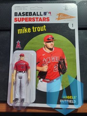 2021 Topps Big League Baseball MIKE TROUT SUPER 7 FIGURE 1983 CARDBACK