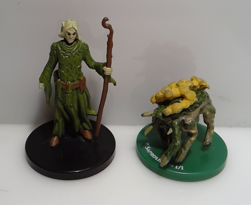 Saproling 1/1 Overwhelming Swarm miniature MTG token