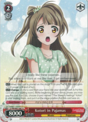 LL/EN-W01-081 U Kotori in Pajama