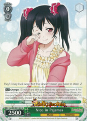 LL/EN-W01-061 U Nico in Pajamas