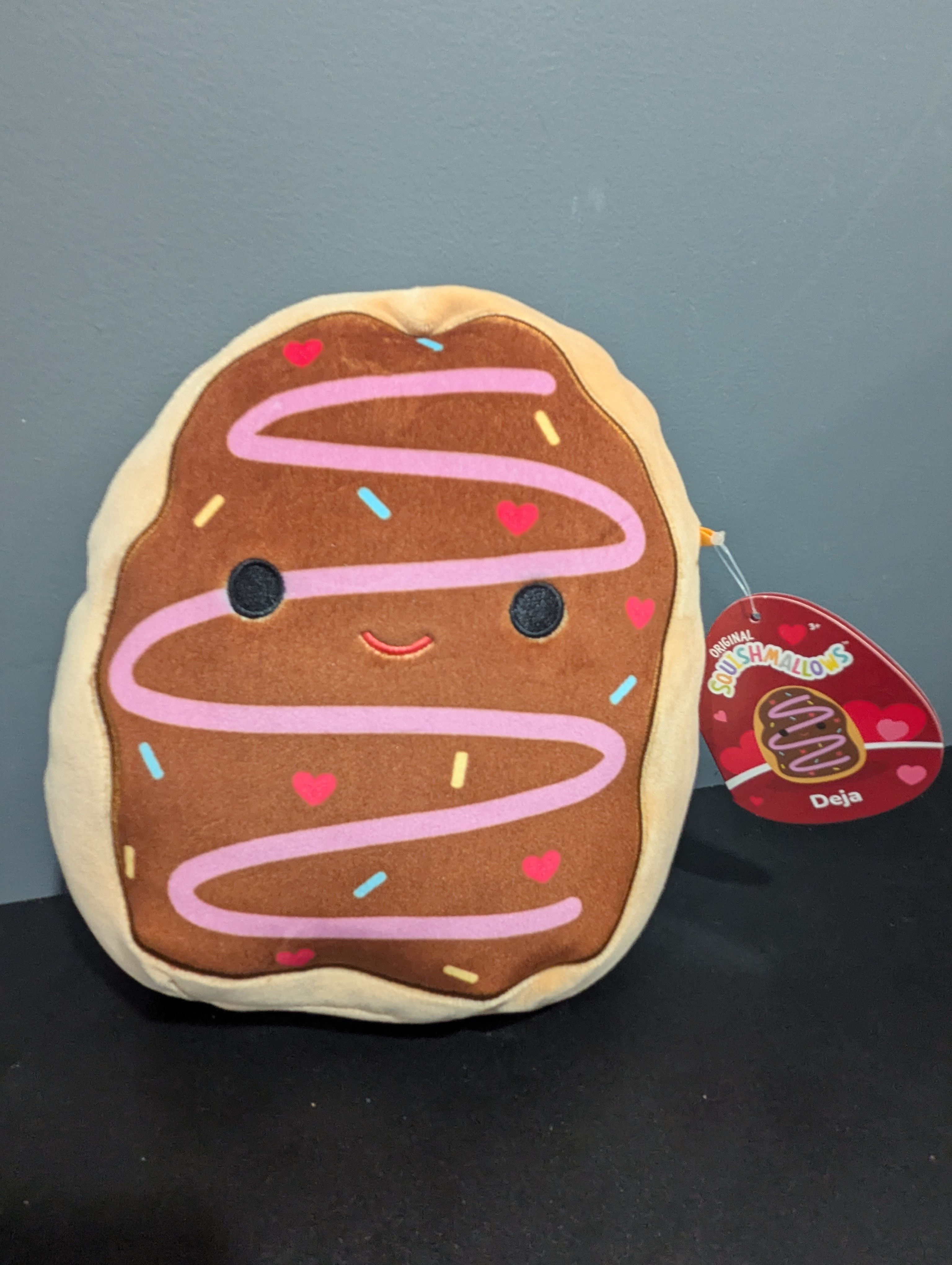 Squishmallows 8 Deja with Heart Sprinkles NWT