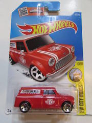 Hot Wheels: '67 Austin Mini Van
