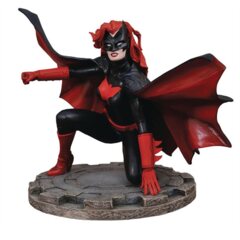 DC Gallery - Batwoman PVC Diorama