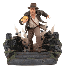 Diamond Gallery - Raiders of the Lost Ark - Indy Escape w/ Idol Deluxe PVC Statue