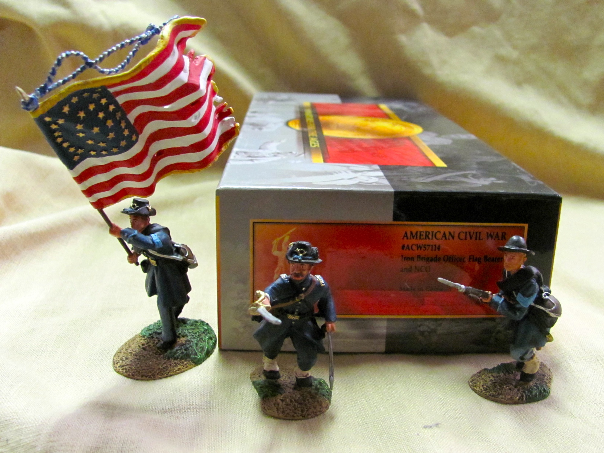 ACW57114 Iron Brigade w/ Flagbearer