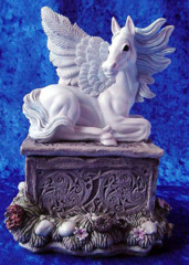 Fables - Calmness Pegasus Trinket Box - Royal Doulton HSC