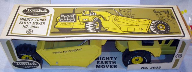 Mighty Tonka Earth Mover © 1970s Tonka 3935 w/ box