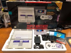 Super Nintendo Console avec Super Mario World Complete In Box CIB -  used/usagé