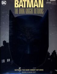 Batman: The Dark Knight Returns Book & Mask Set