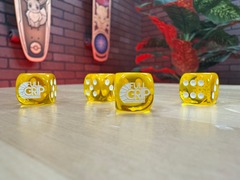 Full Grip Games Dice - 4 Pack (Yellow)