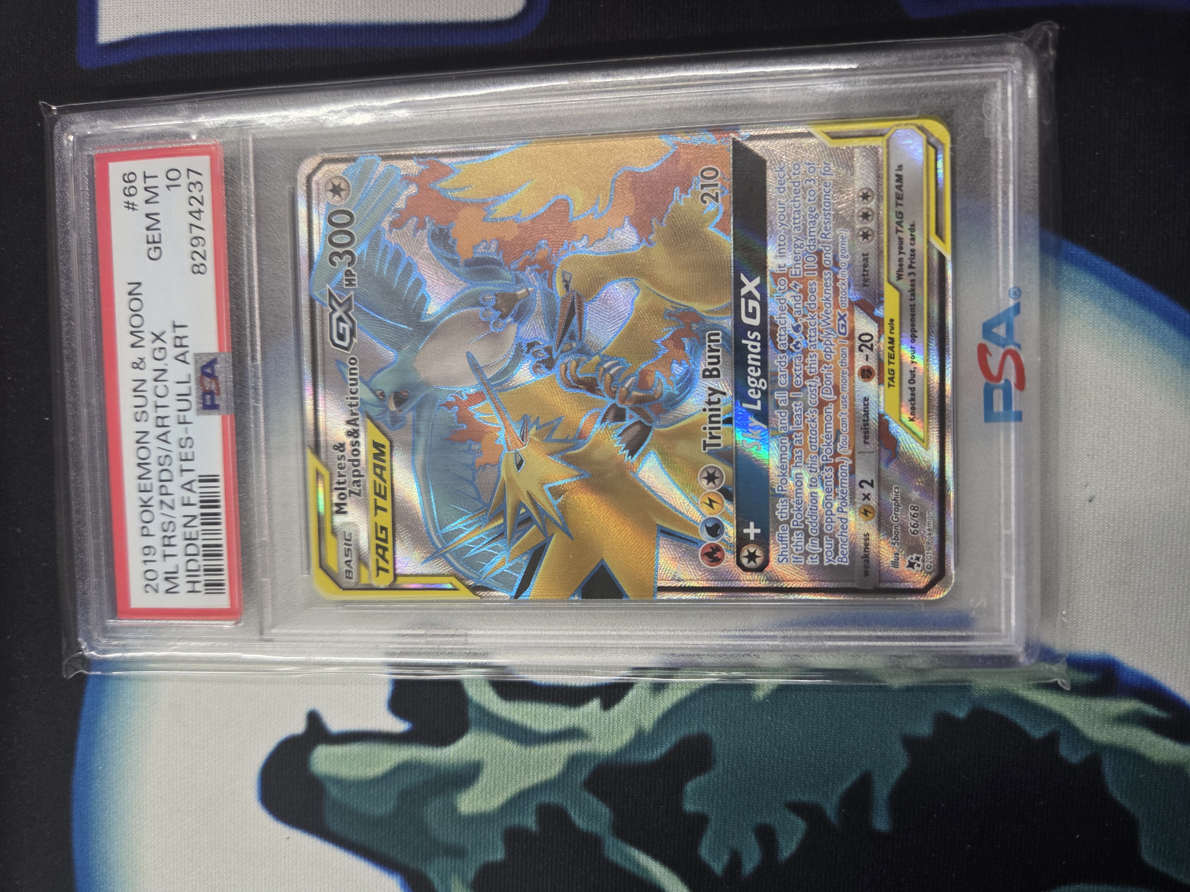 PSA 10 - Moltres & Zapdos & Articuno #66