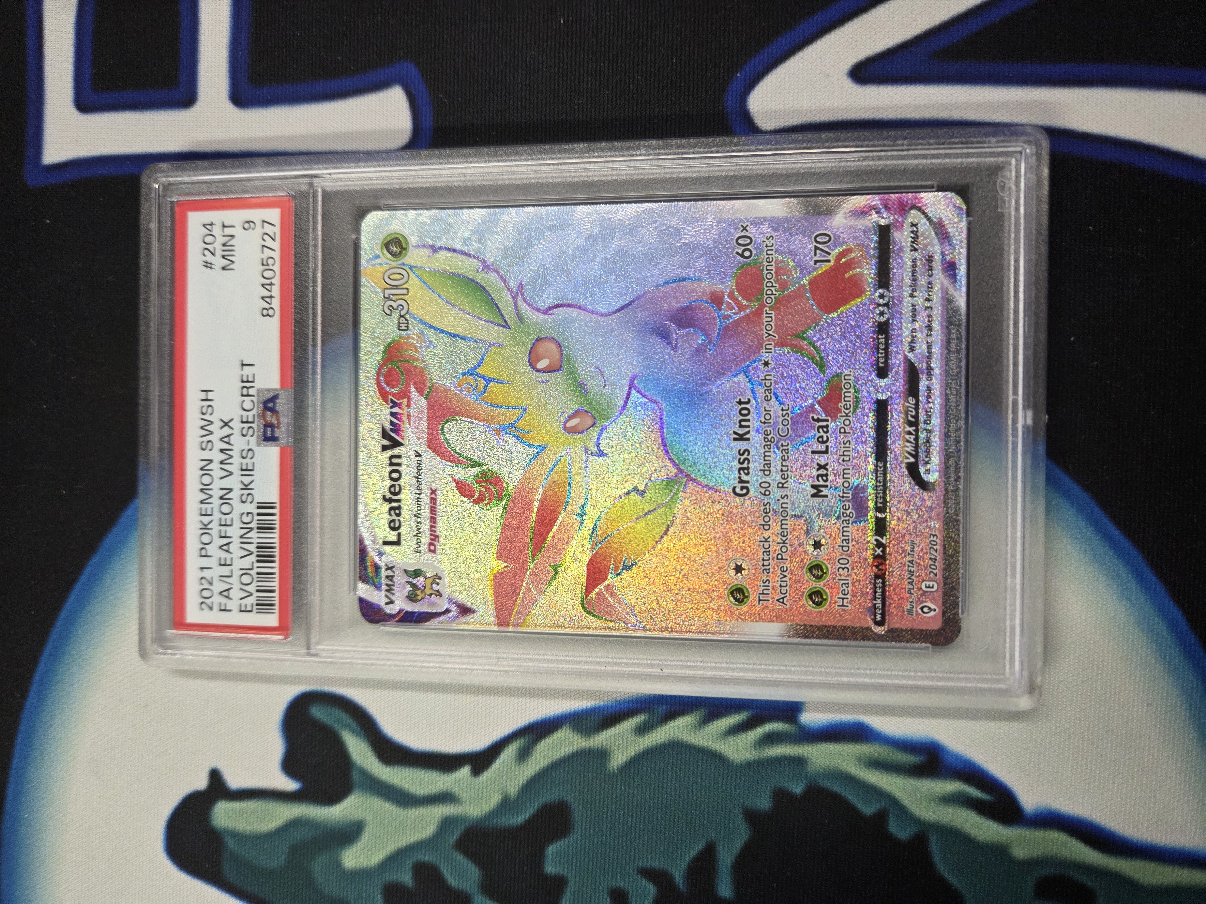 PSA 9 - Leafeon VMAX Secret - Evolving Skies #204