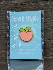 Clover Studio - Kawaii Peach - Enamel Pin