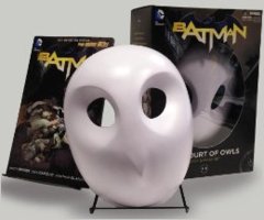 Court of Owls Book and Mask Set