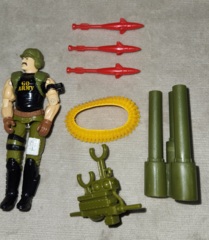 BACKBLAST (v1) ANTI-AIRCRAFT SOLDIER 1989  Complete: Missiles, Missile Launcher, Missile Tubes, knife, monocular and band  legs loose.olier