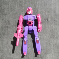 Vintage Transformers G1 Iquanus - Inner Robot w/Gun (Missing Outer Body and Accessory)