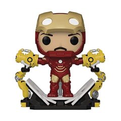 POP - IRON MAN WITH GANTRY - IRON MAN 2 PX PREVIEWS EXCLUSIVE - 905 - GLOWS IN THE DARK