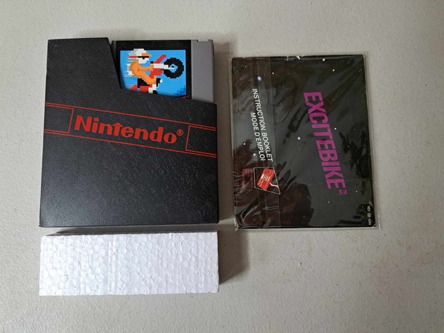 NINTENDO - EXCITEBIKE - COMPLETE IN BOX (01)