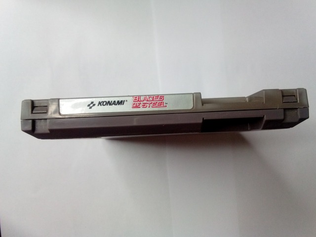 NINTENDO - BLADES OF STEEL - CARTRIDGE ONLY - 02