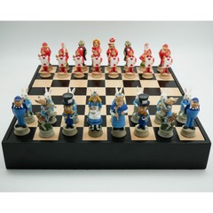 Alice in Wonderland Chess Set + Board