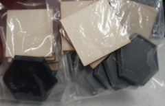 32mm 1inch Hex Bases (5) Square Spare Bases (5), Repack