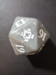 Zendikar Rising Oversized 32 mm Spindown Dice (Gray)