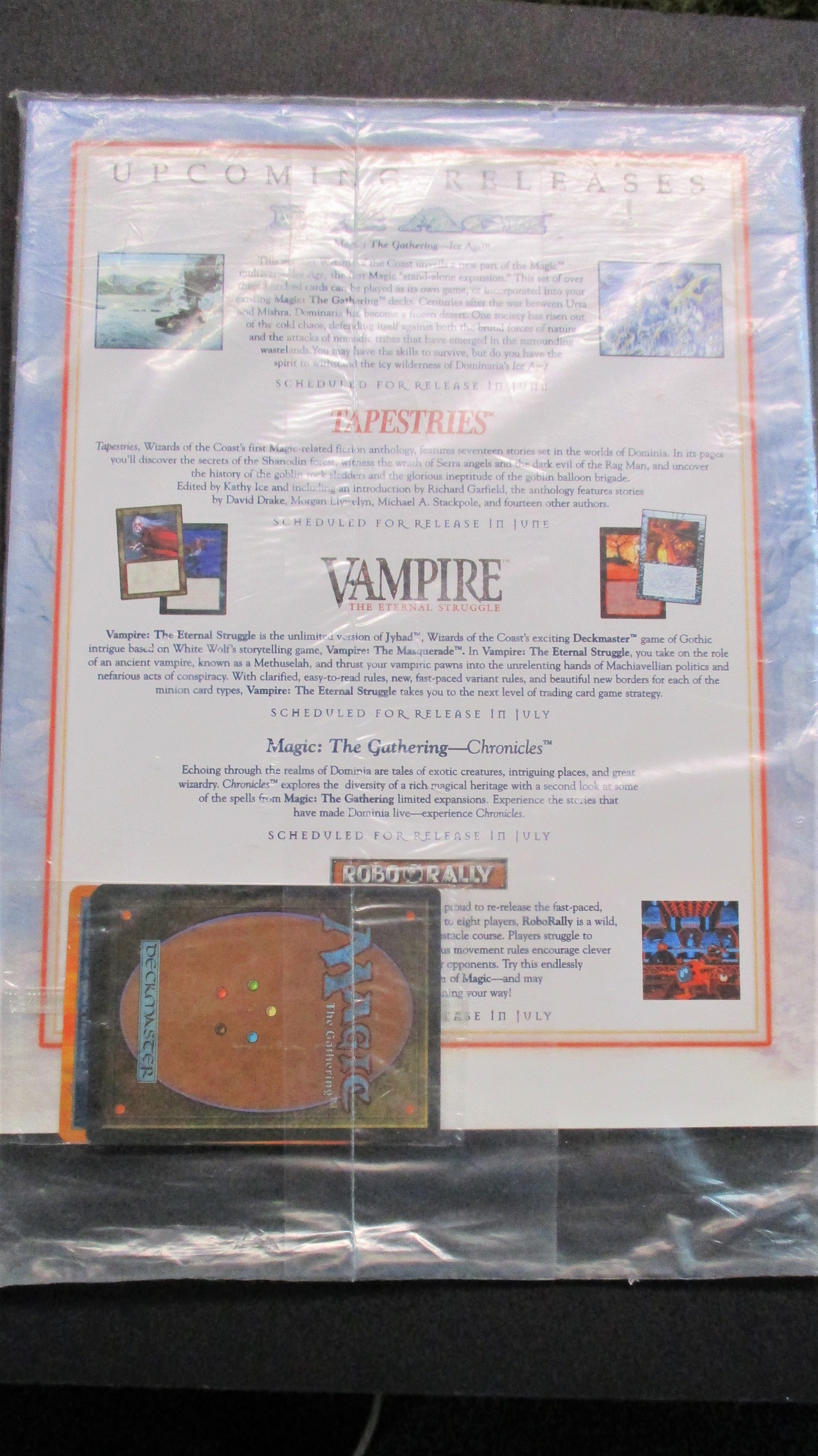 The Duelist The Official Deckmaster Magazine #5 In Bag with Cards Volume 2 Issue 2 NM