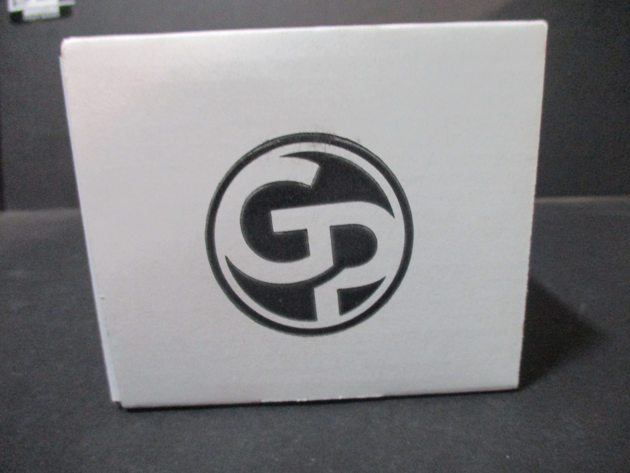 Flesh and Blood 5x Acrylic Booster Pack Display (60047)