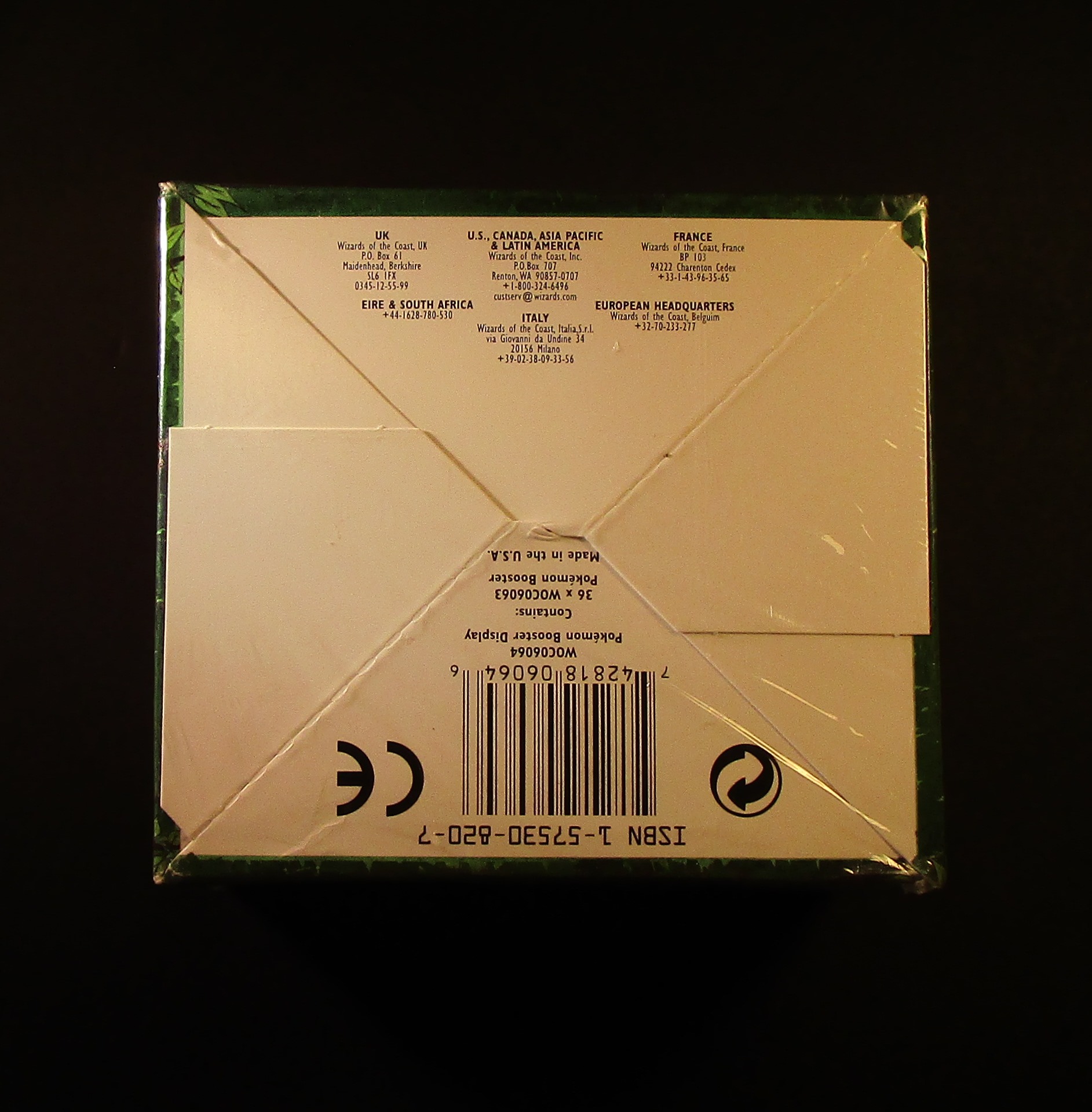 Jungle 1st  Edition Booster Box Sealed Damaged (ME)