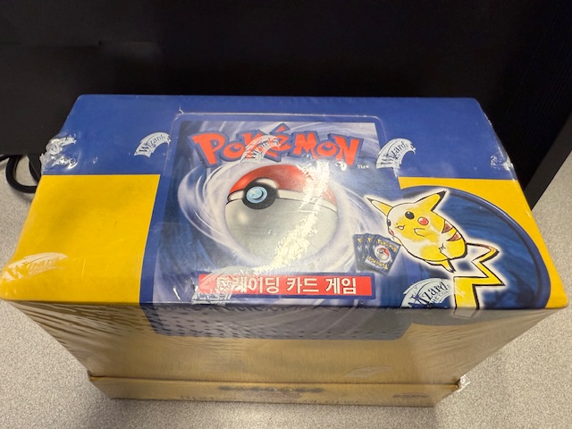 Base Set Unlimited Korean Theme Display Box SEALED - VERY RARE