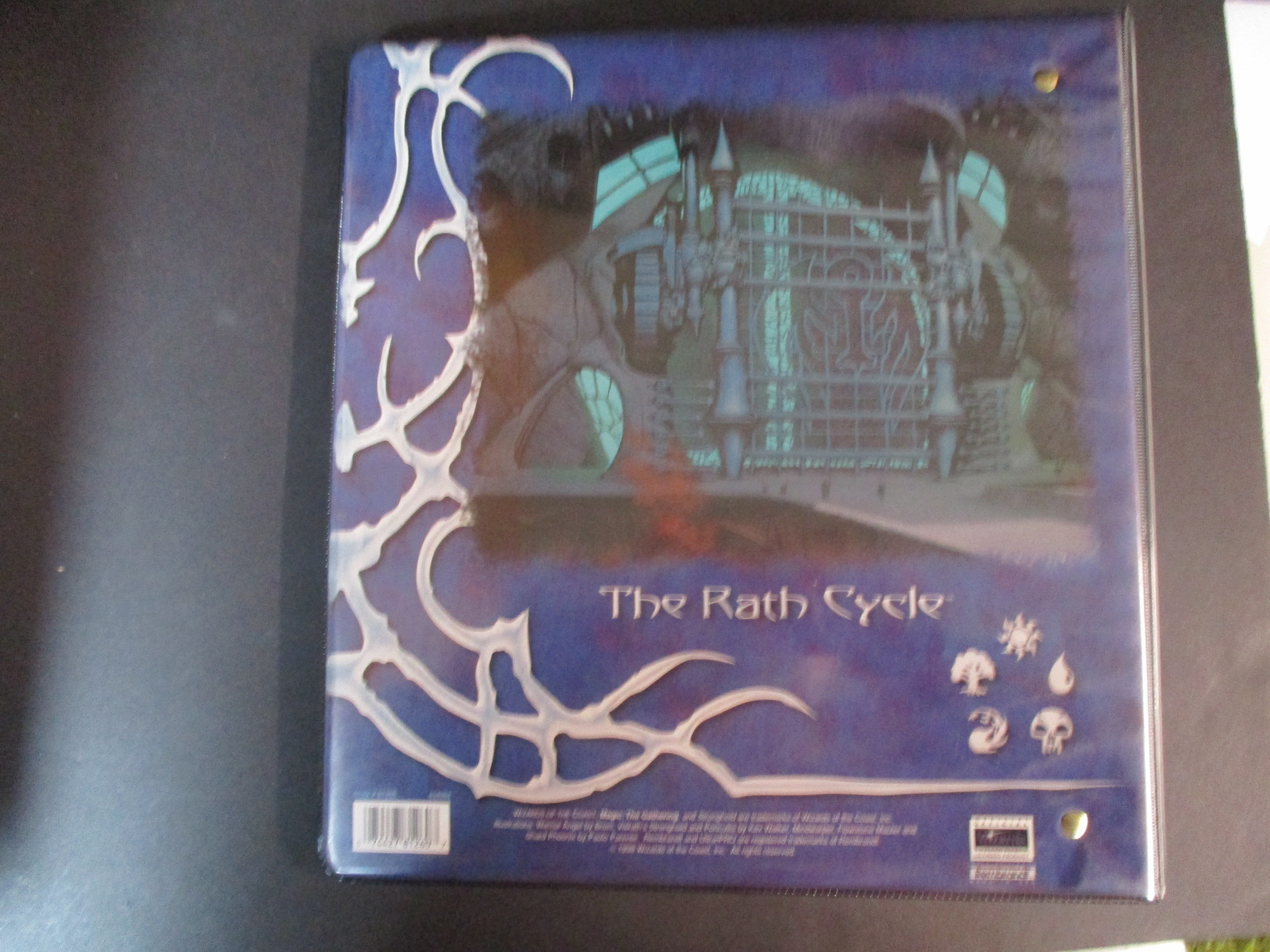 MTG Stronghold 3-Ring Binder W/ Inserts