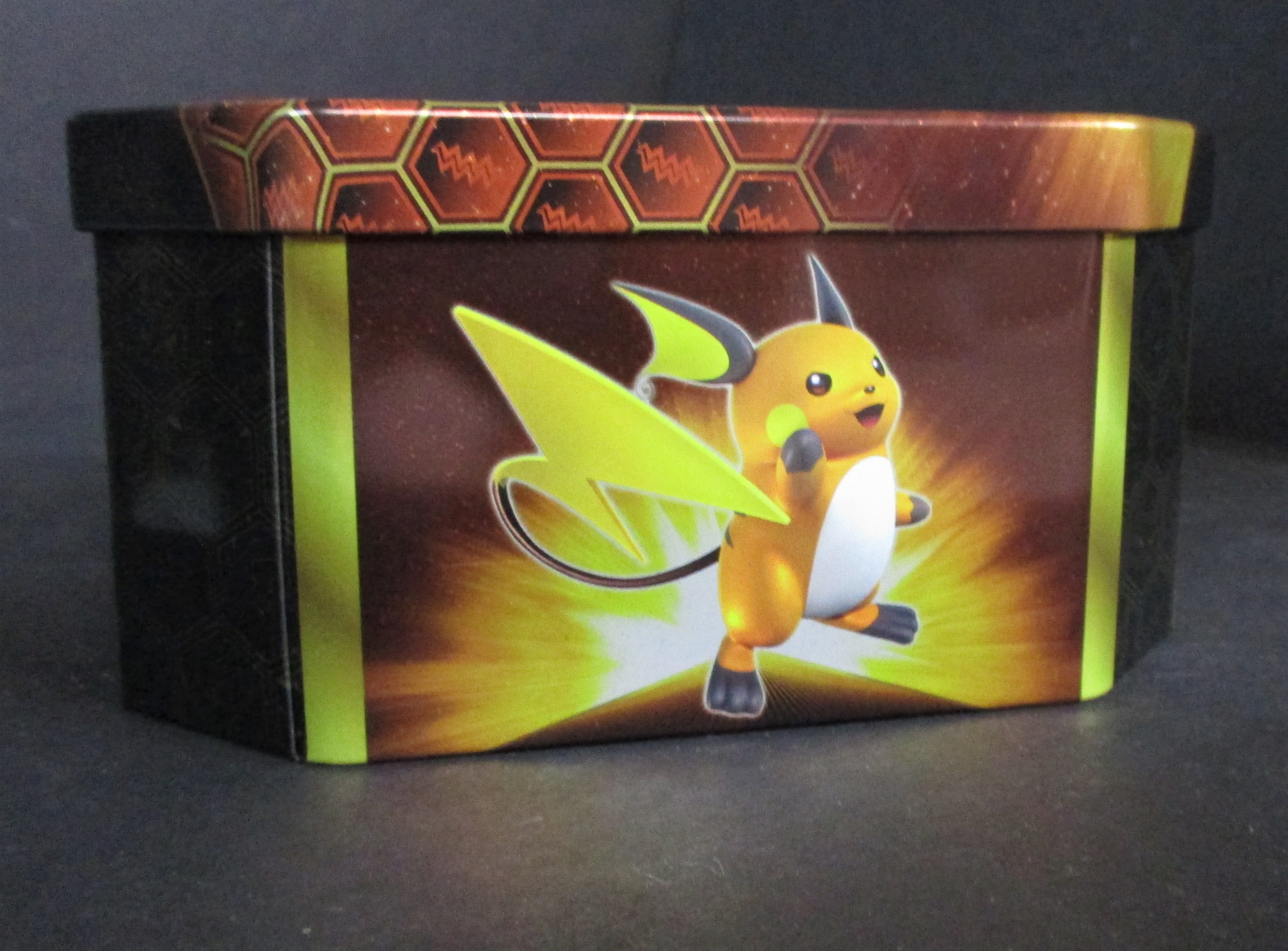 Hidden Fates Raichu EMPTY Tin
