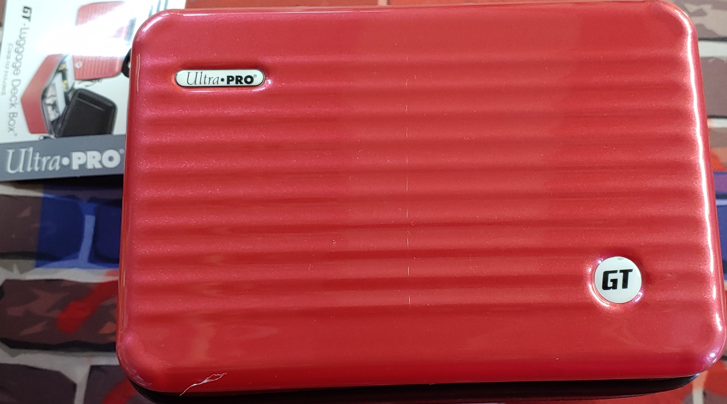 Ultra Pro GT - 200 Luggage Deck Box Red