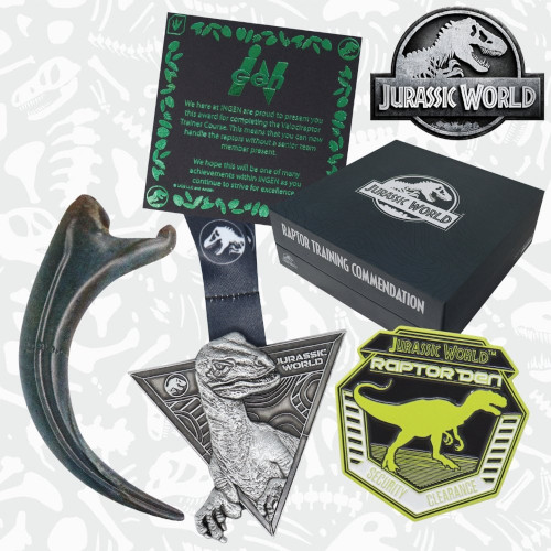 Jurassic World - Limited Edition Raptor Training Commendation Set