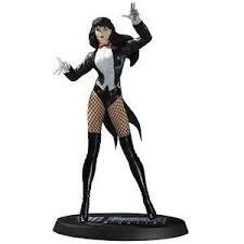 DC Universe Online Zatanna Statue (0193 / 4000)