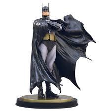 DC: Batman Dark Crusader Statue By Alex Ross (1292 / 5000)