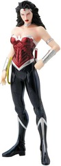 DC COMICS - Wonder Woman 1/10 Scale New 52 Figure by Kotobukiya
