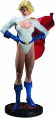DC Direct Cover Girls of the DC Universe: Powergirl Statue (3704 / 5000)