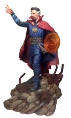 GALLERY DIORAMA - Avengers Infinity War Doctor Strange PVC Figure