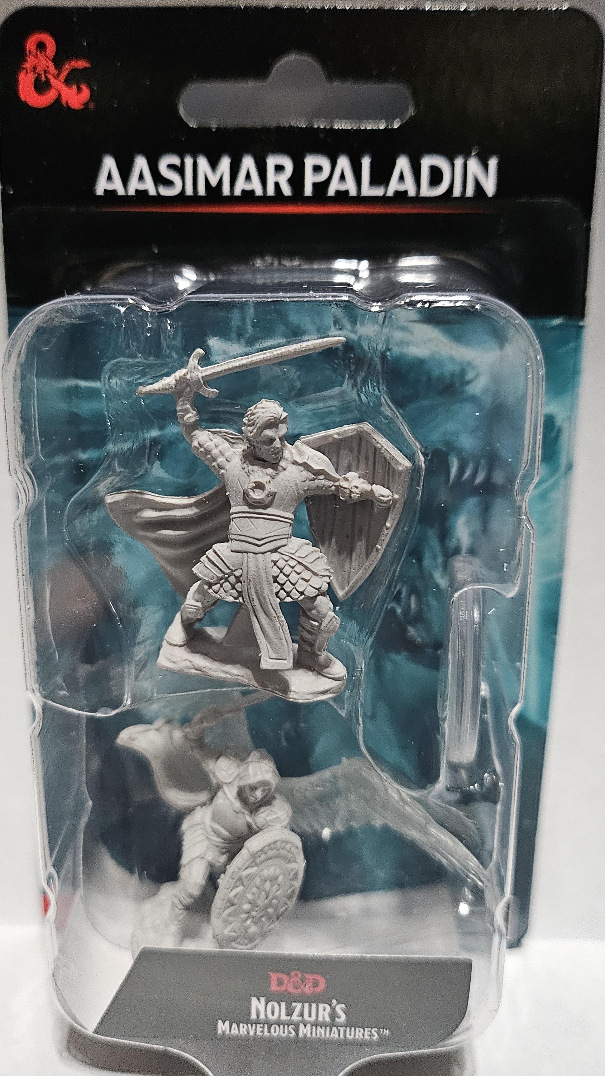 Dungeons & Dragons: Nolzurs Marvelous Miniatures: Aasimar Paladin (male) 73342
