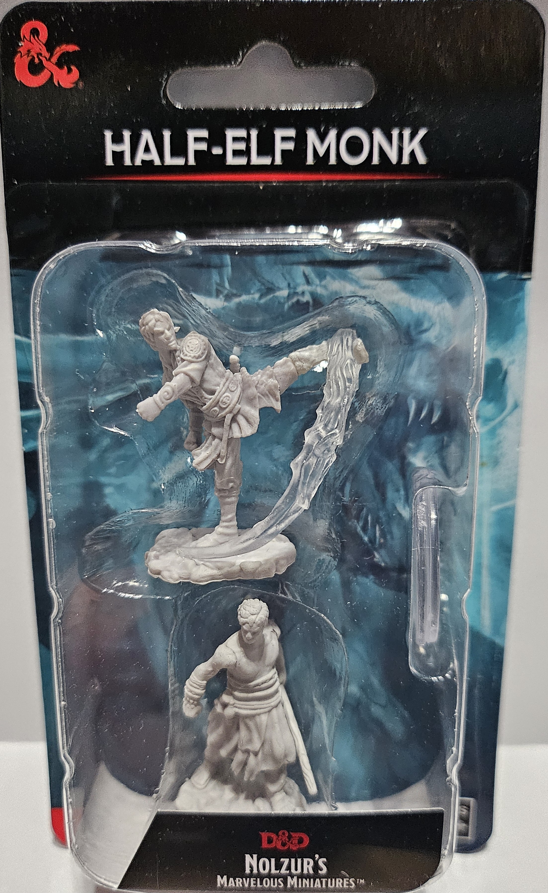 Dungeons & Dragons: Nolzurs Marvelous Miniatures: Half-Elf Monk (male) 73838