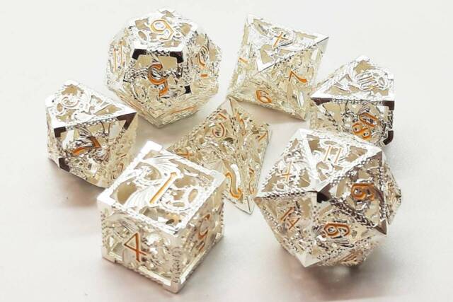 7 online Piece Hollow Metal Dice Set Dragon Series